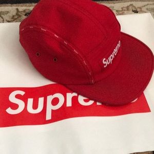 Looking to either sell/trade this supreme ss19 hat